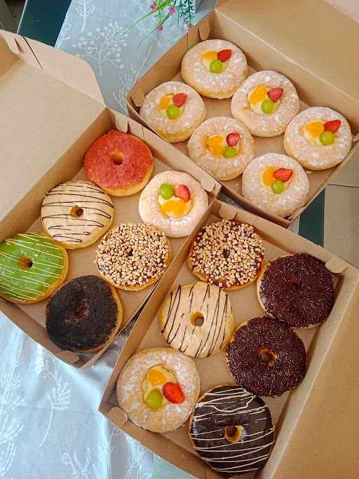 Halona Donuts 2