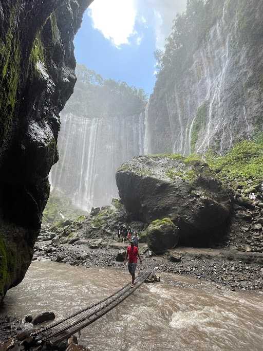 Warung Pojok Panorama Tumpak Sewu 10