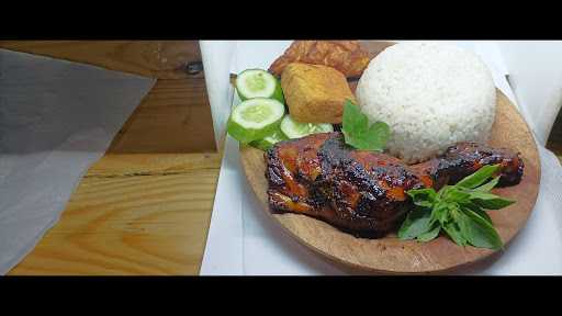 Ayam Bakar Ruang Rindu, Ujunggede,Comal 2