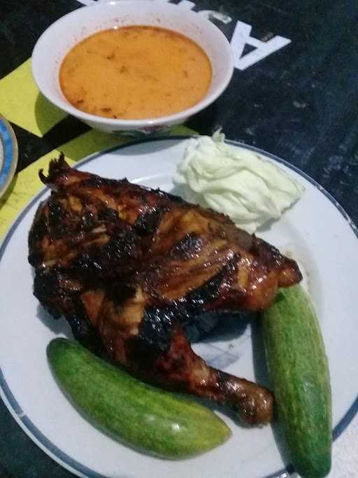 Ayam Bakar Ruang Rindu, Ujunggede,Comal 9