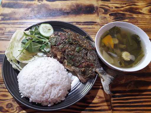 Warung Nasi Mbak Intan 7