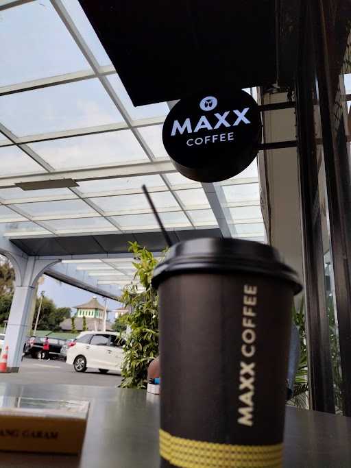 Maxx Coffee 9