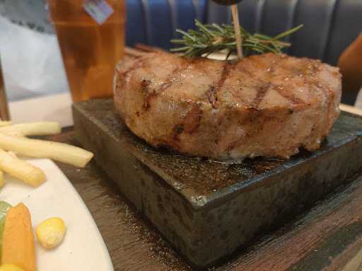 Marble Hot Stone Grilled Steak 1