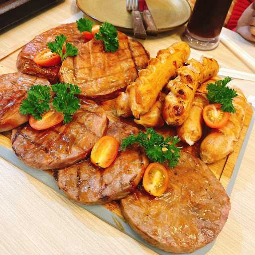 Marble Hot Stone Grilled Steak 4