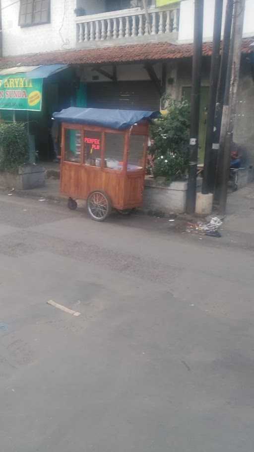 Pempek Asli Palembang Pertigaan 1