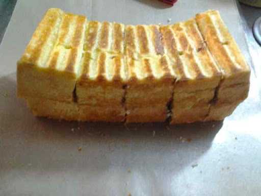 Sari Roti Bakar Legit 3