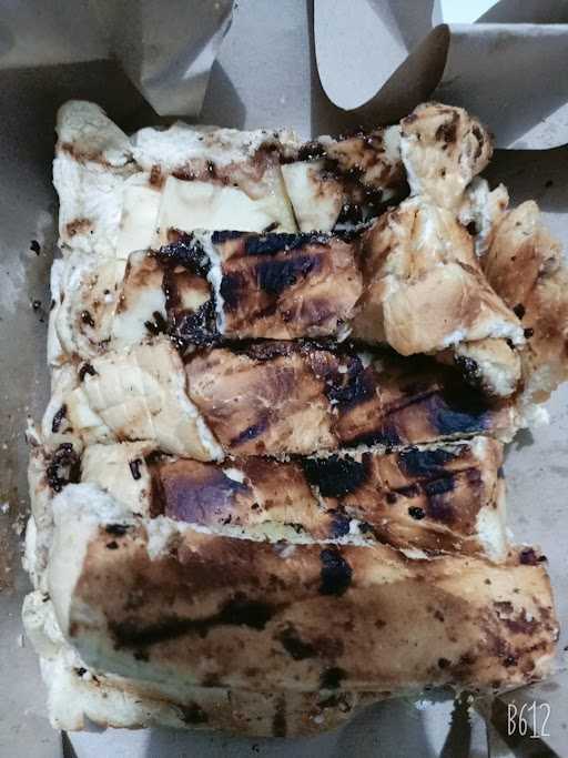 Sari Roti Bakar Legit 2