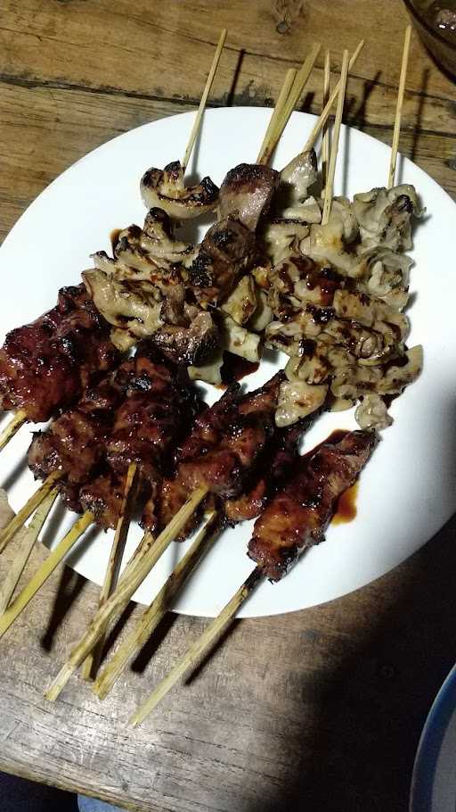 Sate Babi Kelenteng 9