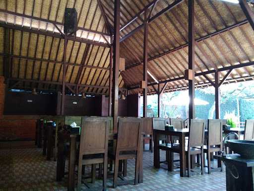 Saung Cibeureum 60 3