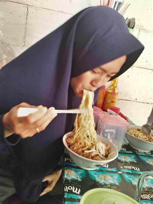 Warung Bakso Balap Putra Setyawan 4