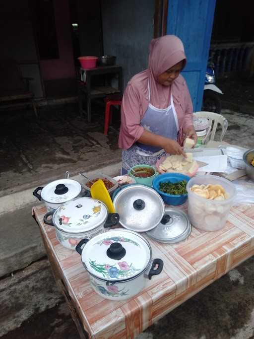 Warung Nasi Uduk Bu Romlah 3