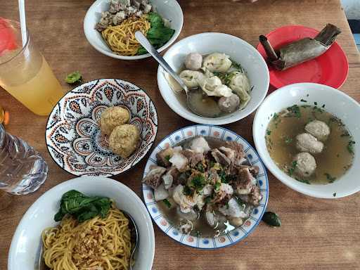 Bakso Sedjahtera Antapani 5