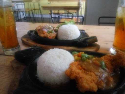 Kampoeng Steak 3