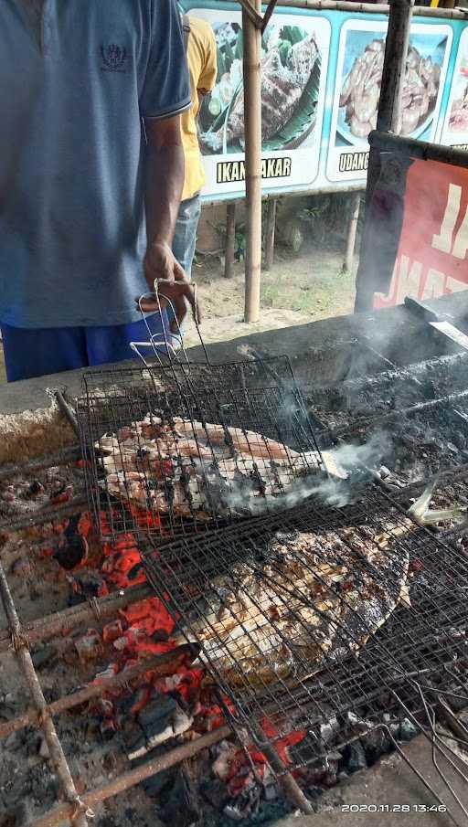 Pondok Makan Ikan Bakar Teh Enong 2