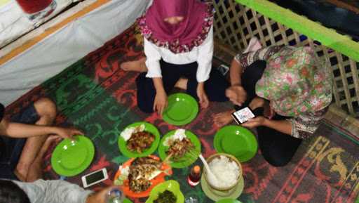 Saung Makan Aya 7