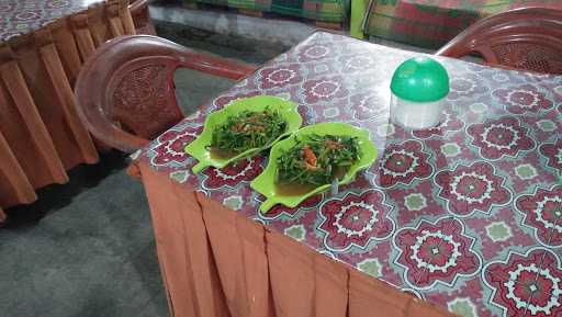 Saung Makan Aya 2