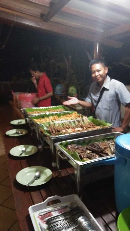 Saung Makan Aya 10