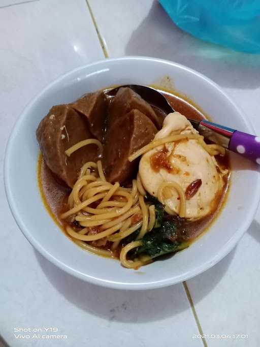 Seblak & Ramen Teh Lusi Pabuaran Kopo 5