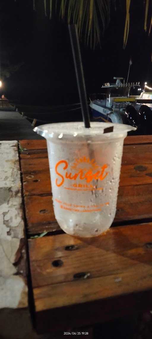 Sunset Grill Sanghyang 5