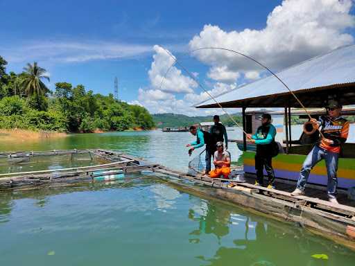 Penginapan Terapung Syifa 2