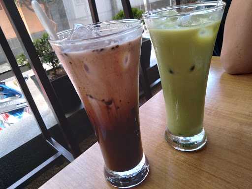 Hungrypedia Resto & Coffee 10