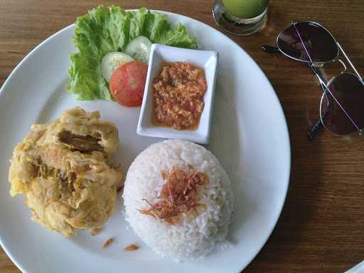 Hungrypedia Resto & Coffee 7