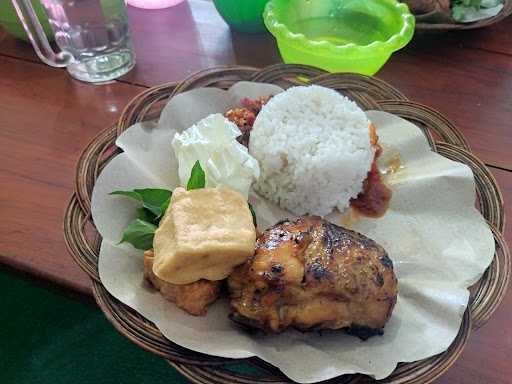 Ayam Bakar Khas Solo 5