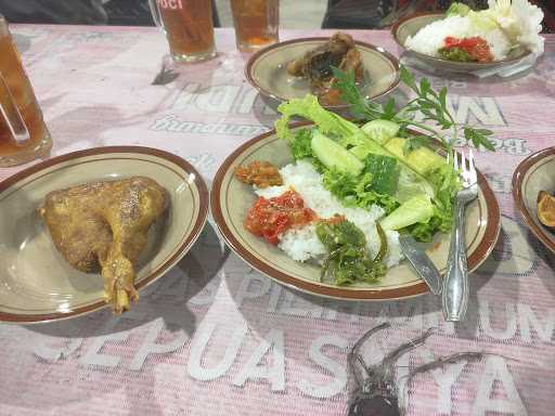 Duck And Local Chicken Mas Budi 8