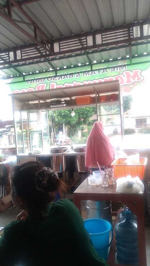 Mie Ayam Dan Bakso, Manunggal Roso 6