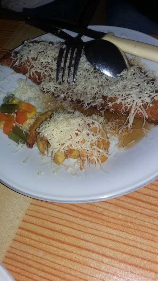 Petok Petok Chicken Steak 3