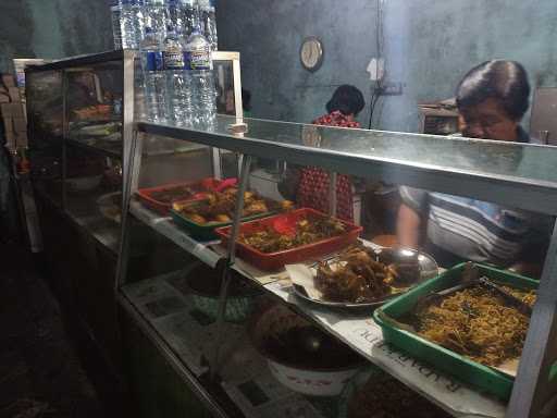 Warung Makan Asli Bu Winarni 6