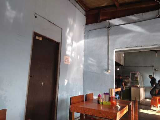 Warung Makan Asli Bu Winarni 9