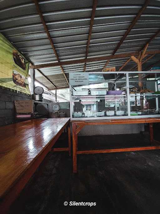 Warung Makan Lestari 8