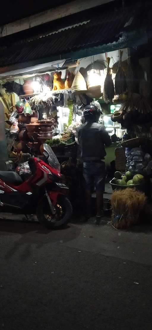 Nasi Kuning & Nasi Uduk Ibu Elly 8