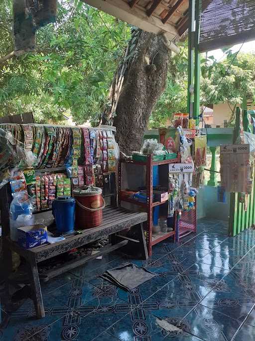 Warung Nyempil Jajanan Wong Cerbon 1