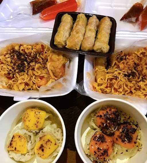 Dimsum Licious & Ketsu Buntet Pesantren 5