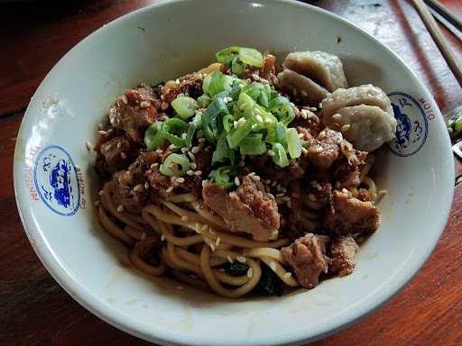 Mie Yamin Dan Ramen Ombot 4