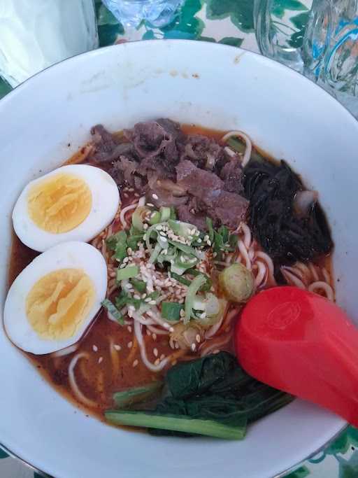 Mie Yamin Dan Ramen Ombot 3