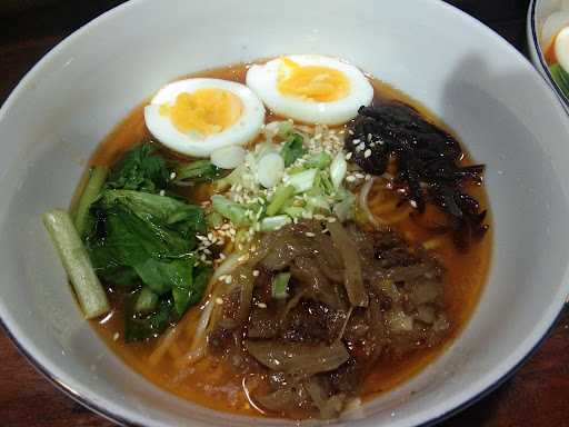 Mie Yamin Dan Ramen Ombot 9