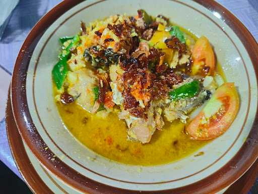 Warung Seafood Cempluk Logending 3