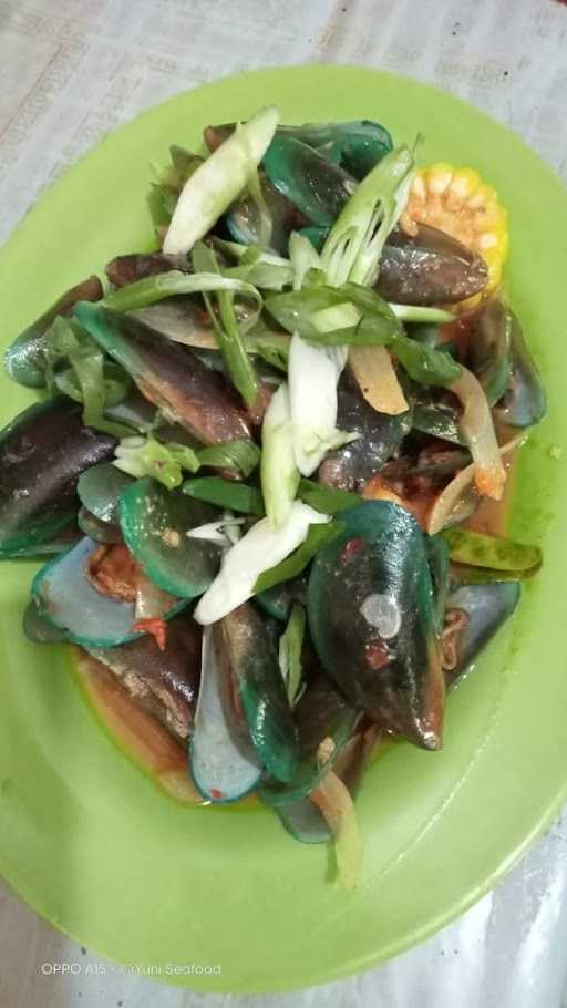 Yuni Menganti Seafood 4