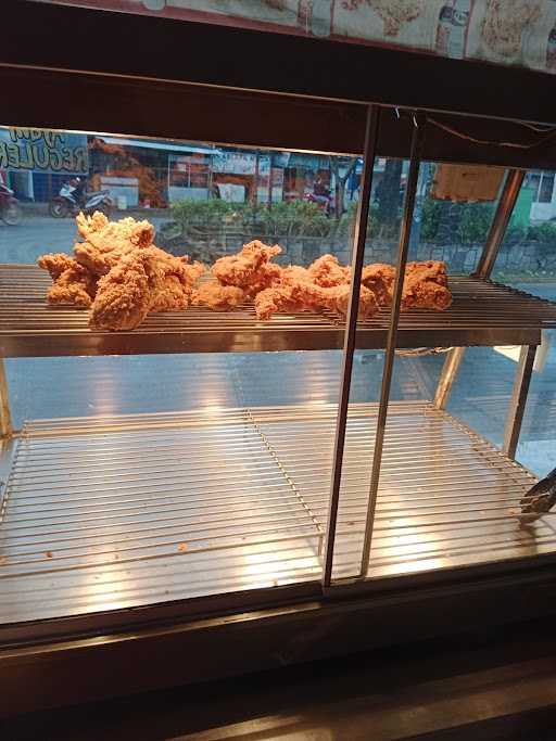 Hisana Fried Chicken 3