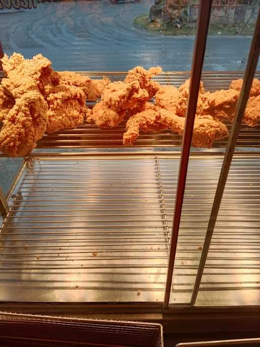 Hisana Fried Chicken 1