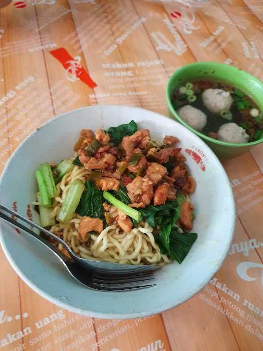 Mie Ayam Bakso Sukowati 2