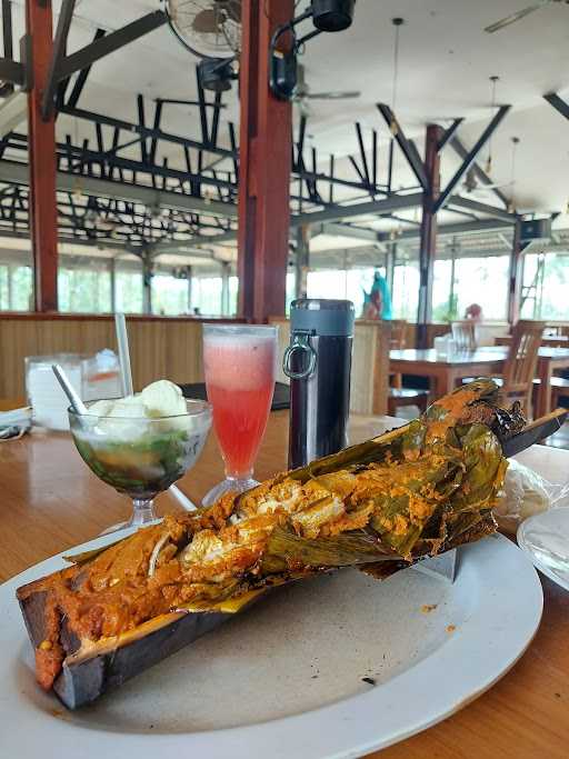 Rumah Makan Karimata | Sentul Bogor 2