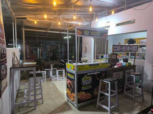 Mini Cafe Mama Juna 1