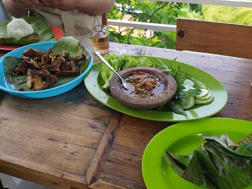 Nasi Timbel Ayam Bakakak H. Hasan 7