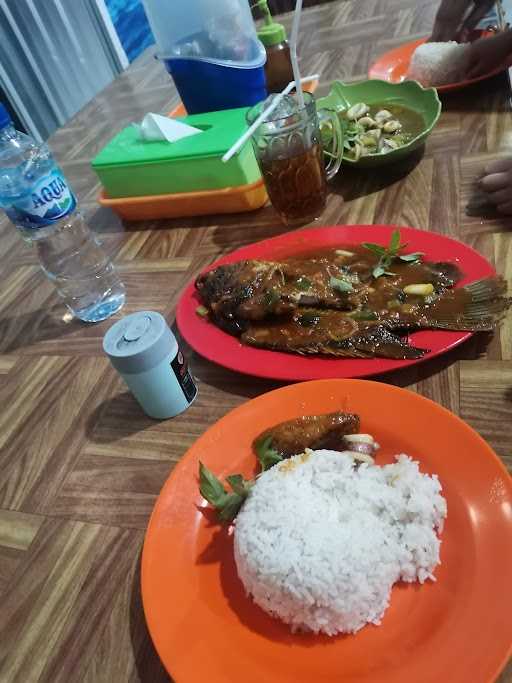 Warung Tany Seafood 6