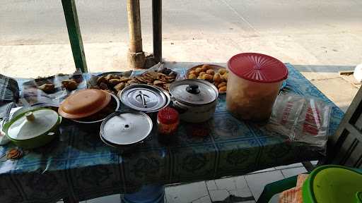 Nasi Uduk Betawi Ibu Hj. Sopiyah 7