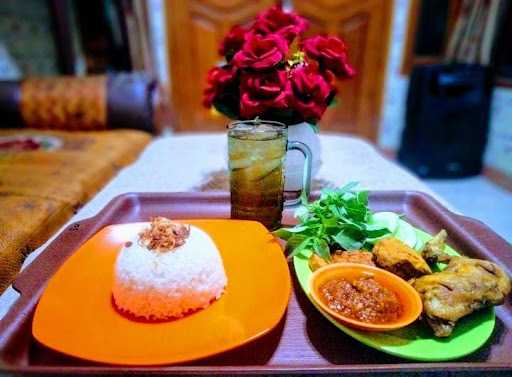 Pecel Lele Mama Daffa Cabang Slipi 3